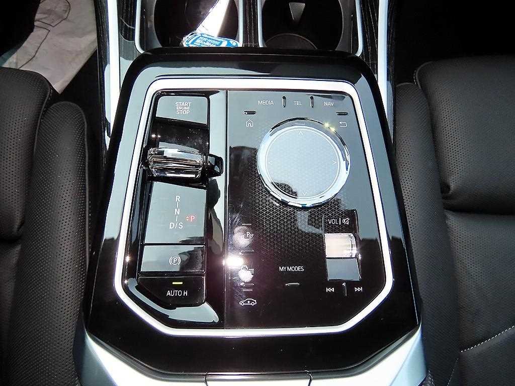BMW 7시리즈 7시리즈 (G70) 740d xDrive M 스포츠 이미지 11