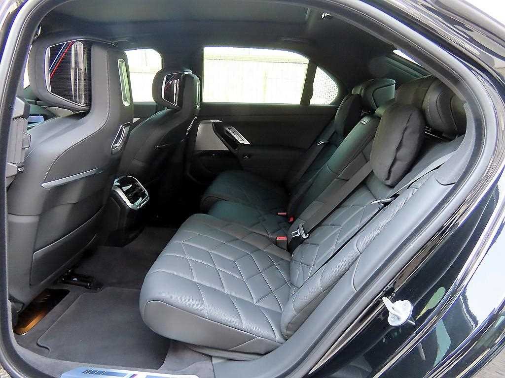BMW 7시리즈 7시리즈 (G70) 740d xDrive M 스포츠 이미지 6