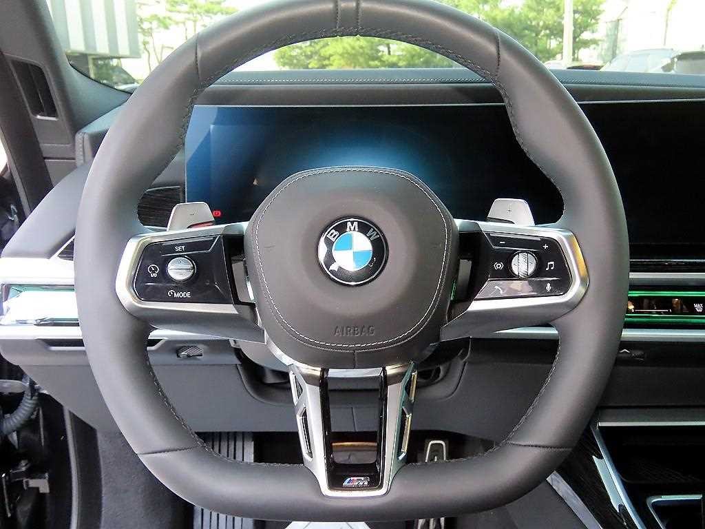 BMW 7시리즈 7시리즈 (G70) 740d xDrive M 스포츠 이미지 8