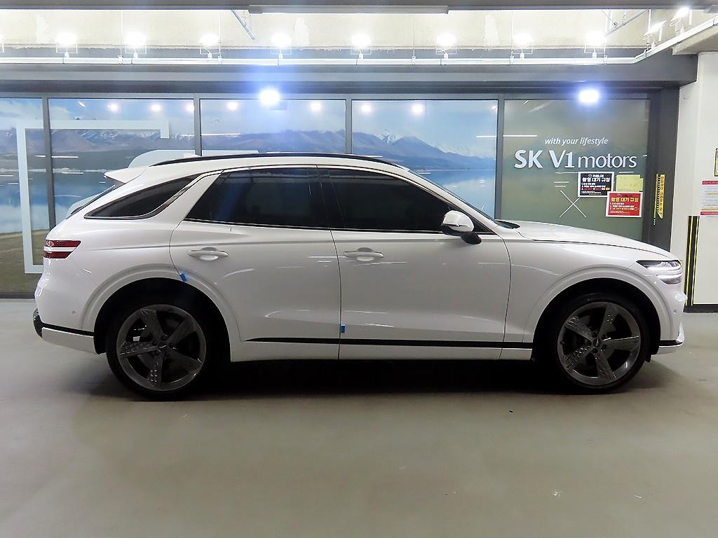 제네시스 GV70 2.5T 가솔린 AWD 스포츠 이미지 3