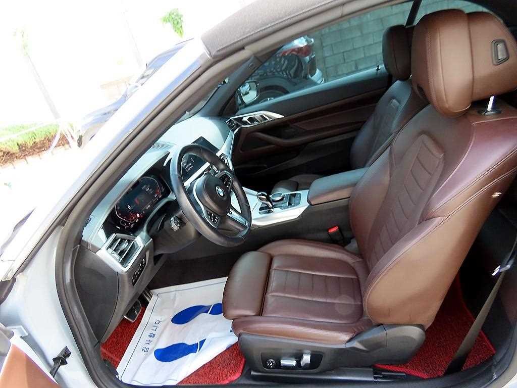 BMW 4시리즈 4시리즈 (G22) 420i 컨버터블 M 스포츠 이미지 10