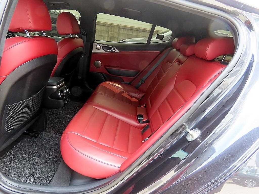 기아 스팅어 가솔린 3.3 터보 AWD GT 이미지 7