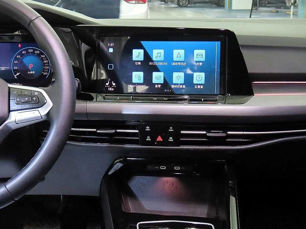 폭스바겐 골프 골프 8세대 2.0 TDI 프레스티지 이미지 11