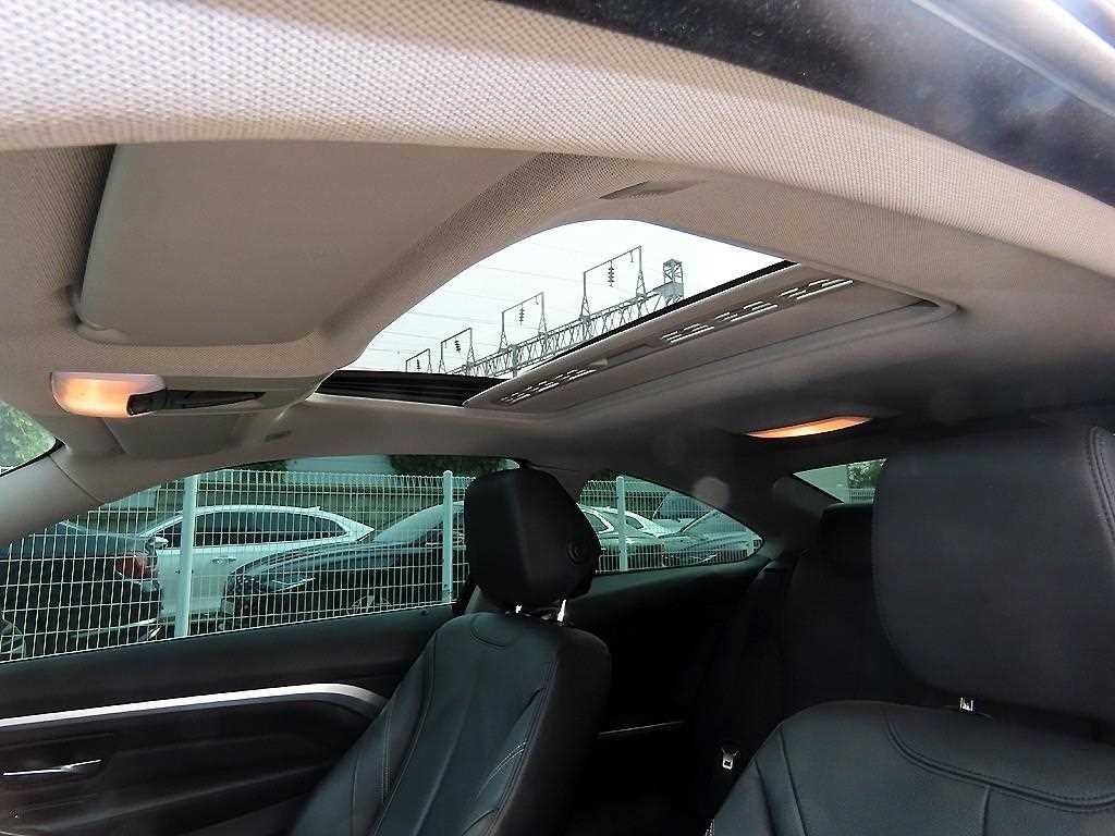 BMW 4시리즈 4시리즈 (F32) 420i 쿠페 이미지 18