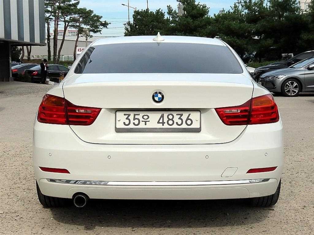 BMW 4시리즈 4시리즈 (F32) 420i 쿠페 이미지 4