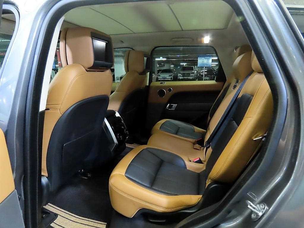 랜드로버 레인지로버 스포츠 레인지로버 스포츠 2세대 3.0 SDV6 HSE 다이나믹 이미지 7
