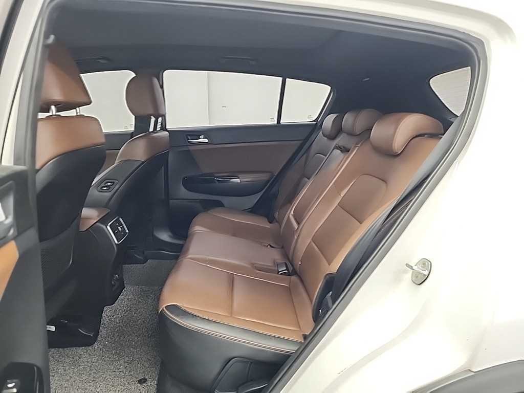 기아 스포티지 스포티지 더 볼드 2.0 디젤 2WD 인텔리전트 이미지 12