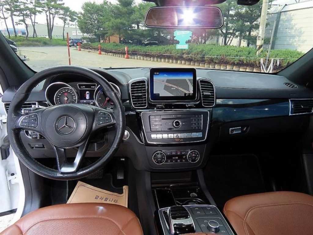 벤츠 GLS 클래스 GLS클래스 X166 GLS350 D 4MATIC 이미지 7