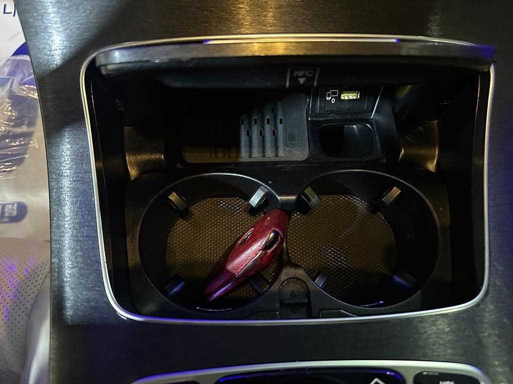 벤츠 E 클래스 E-클래스 W213 E300 4MATIC 익스클루시브 이미지 12