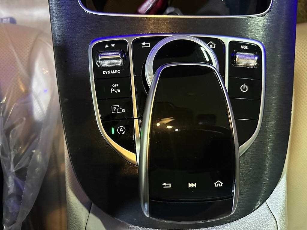벤츠 E 클래스 E-클래스 W213 E300 4MATIC 익스클루시브 이미지 13