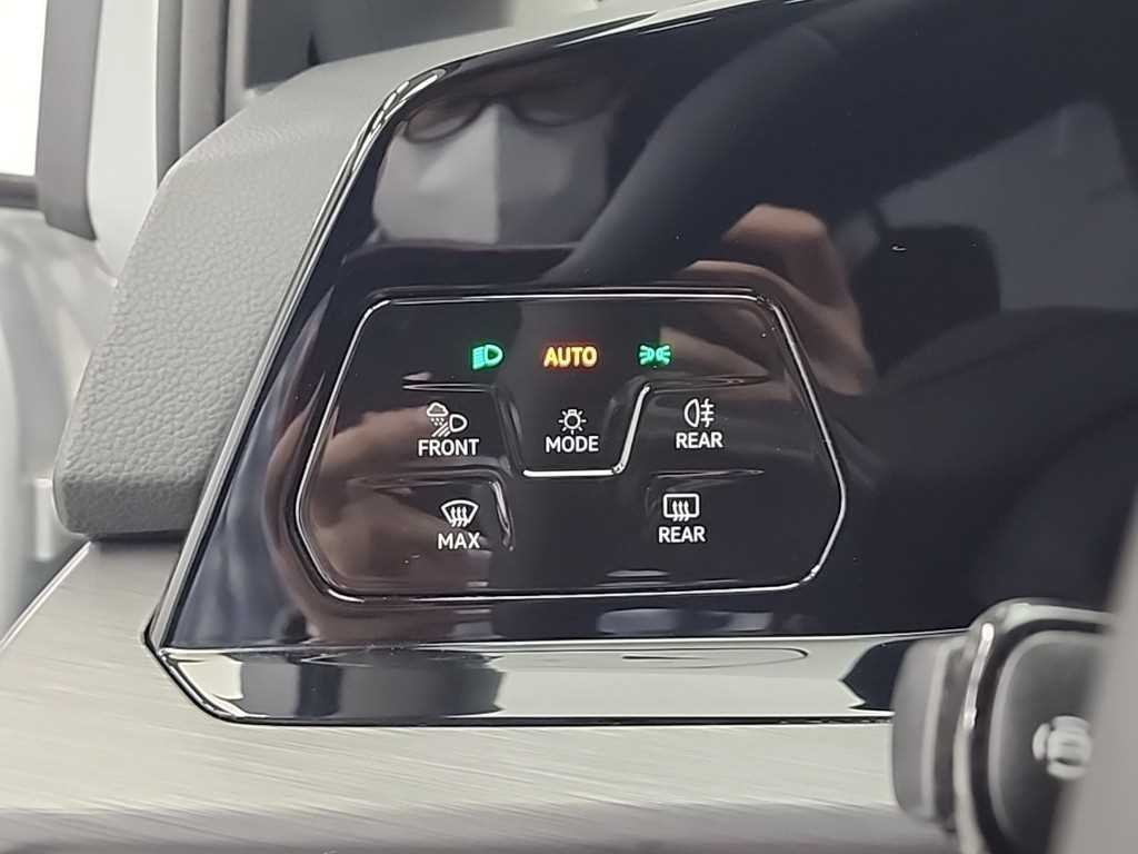 폭스바겐 골프 골프 8세대 2.0 TDI 프레스티지 이미지 16