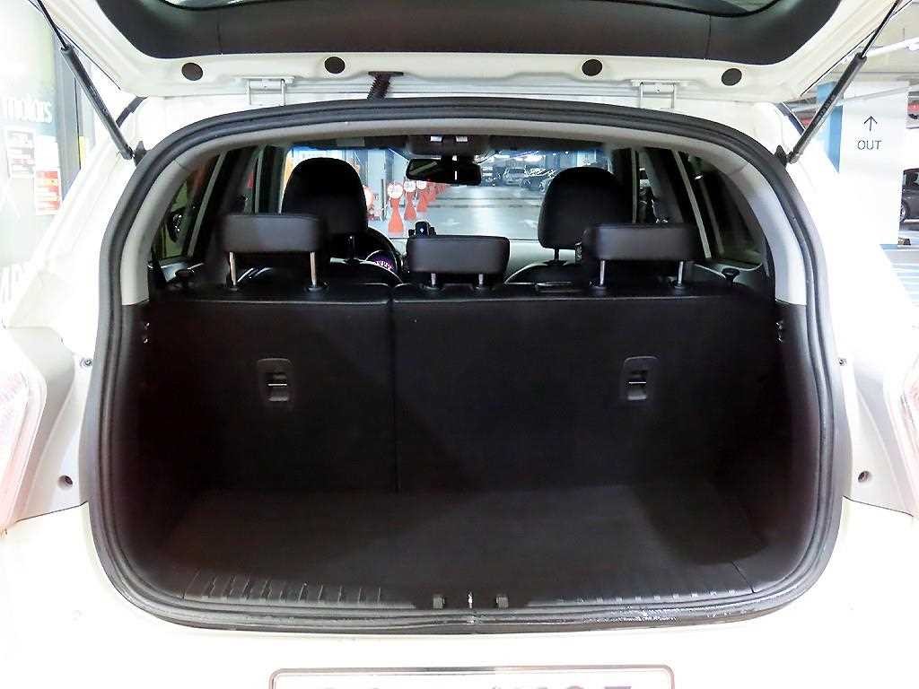 KG모빌리티(쌍용) 티볼리 가솔린 2WD 1.6 LX 이미지 17