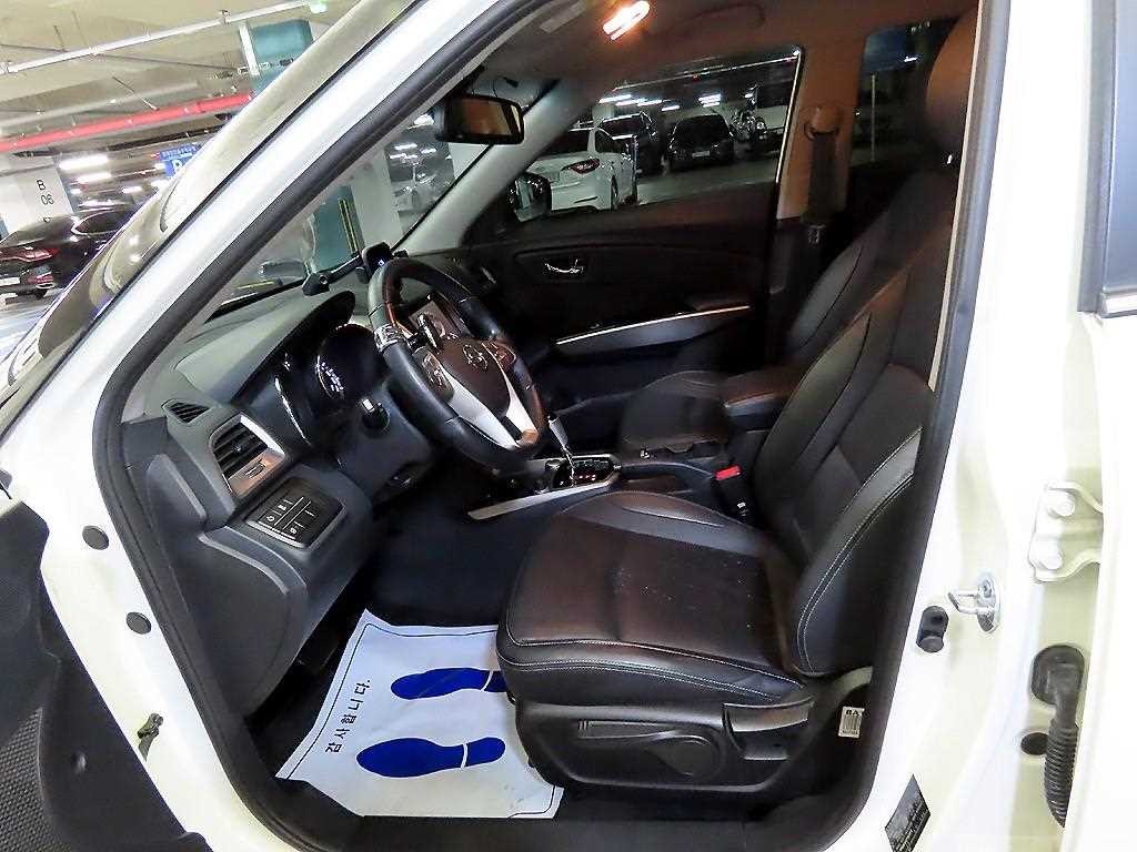 KG모빌리티(쌍용) 티볼리 가솔린 2WD 1.6 LX 이미지 6