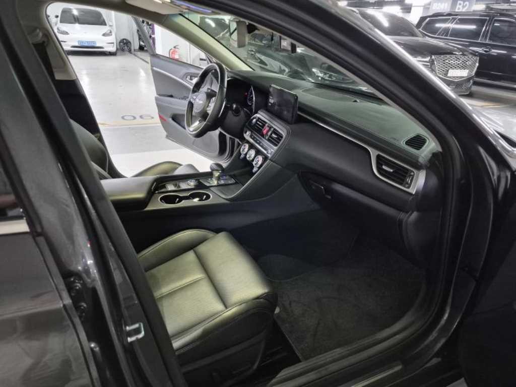 제네시스 G70 더 뉴 G70 가솔린 3.3T 4WD 이미지 10