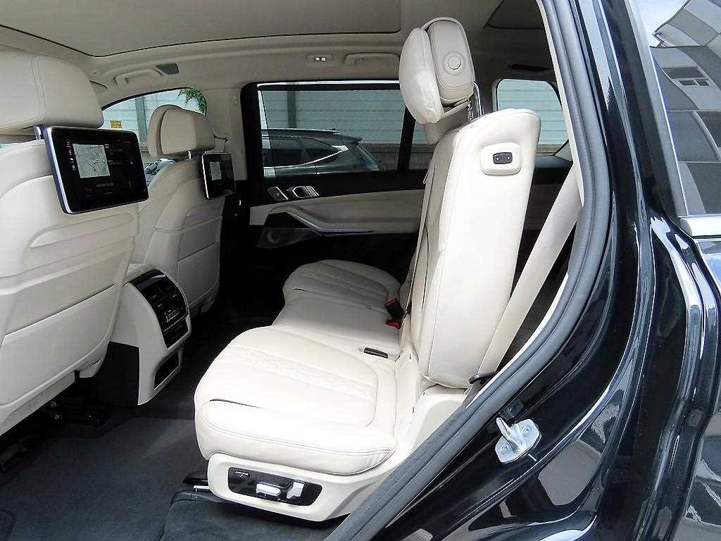 BMW X7 X7 (G07) xDrive 40i 디자인 퓨어 엑셀런스 7인승 이미지 6