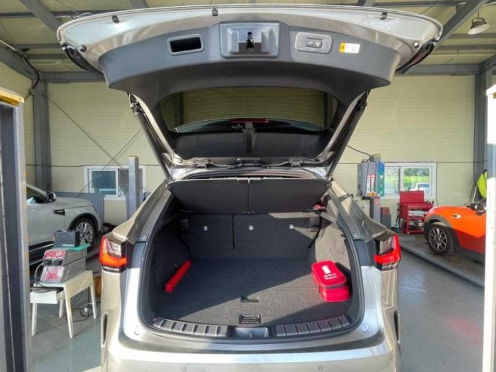 렉서스 NX NX 350h 력셔리 이미지 17