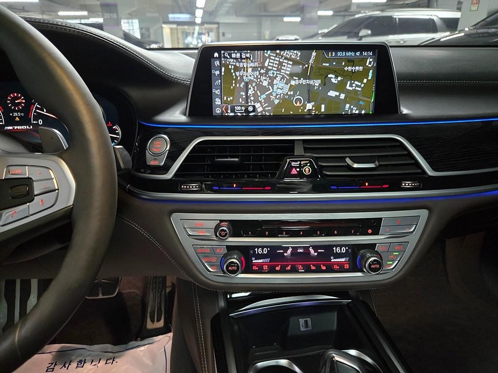 BMW 7시리즈 7시리즈 (G11) M760Li xDrive 이미지 11