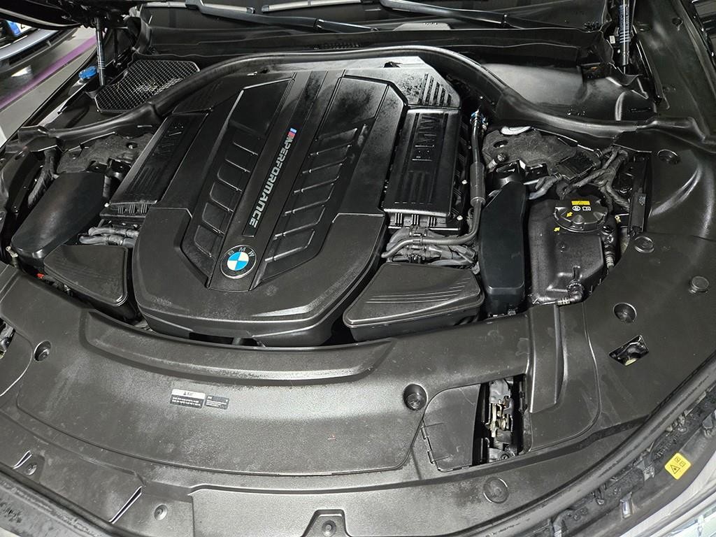 BMW 7시리즈 7시리즈 (G11) M760Li xDrive 이미지 19