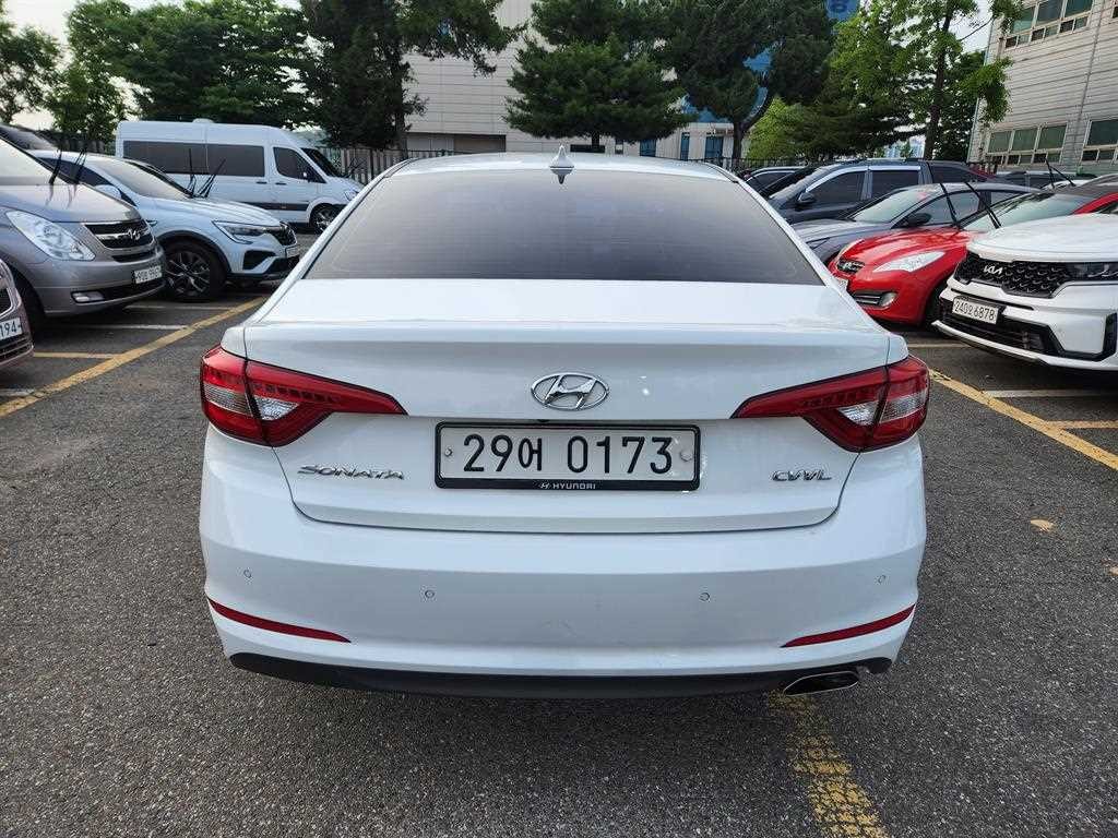 현대 쏘나타 LF 쏘나타 2.0 스마트 스페셜 이미지 4