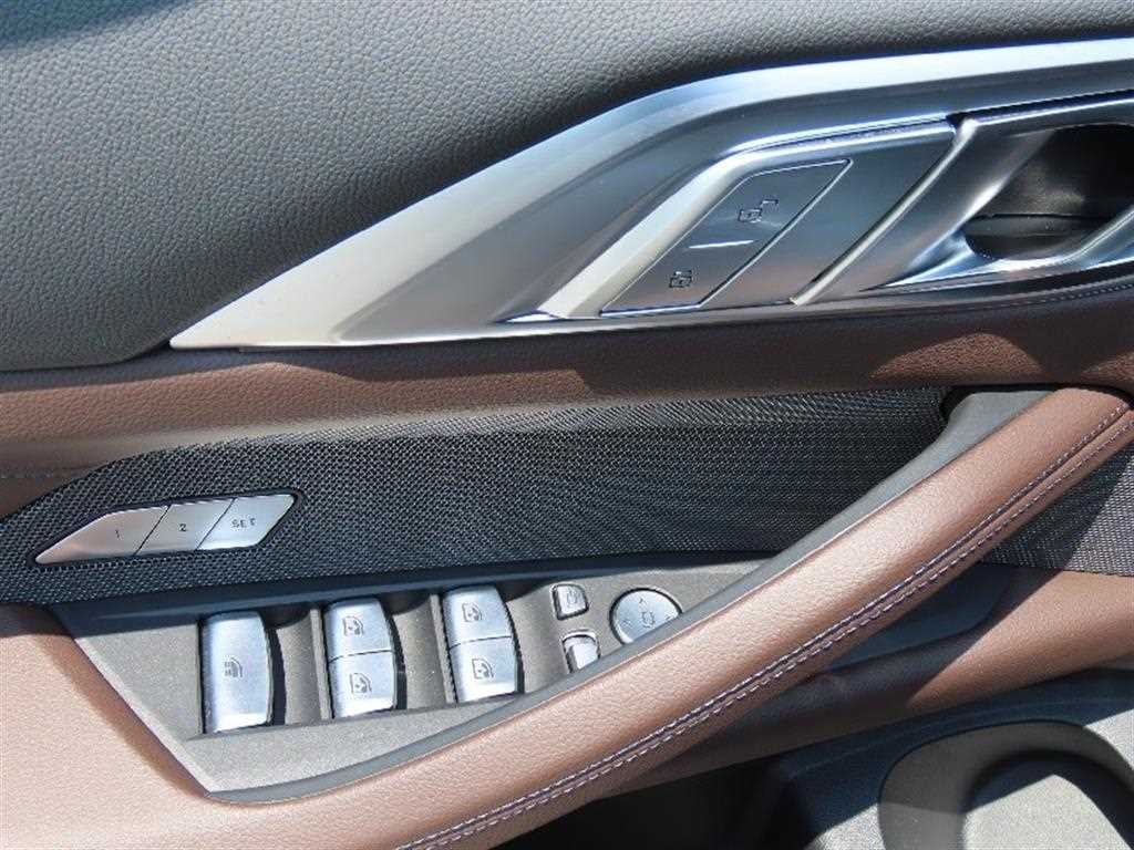 BMW 4시리즈 4시리즈 (G22) 420i 컨버터블 M 스포츠 이미지 12