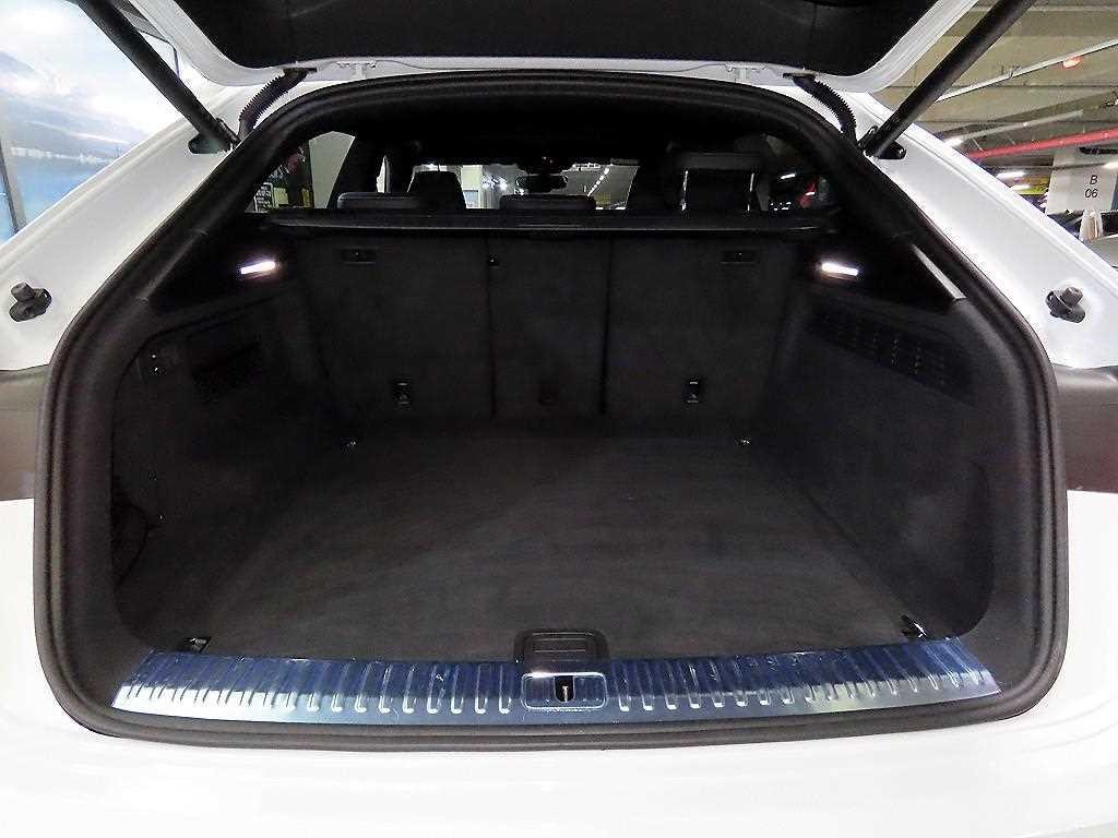 아우디 Q8 50 TDI 콰트로 프리미엄 이미지 16