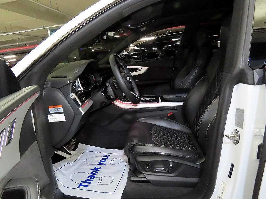 아우디 Q8 50 TDI 콰트로 프리미엄 이미지 6