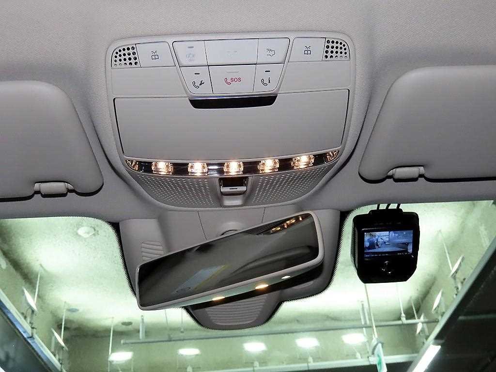 벤츠 E 클래스 E-클래스 W213 E400 4MATIC 익스클루시브 이미지 14