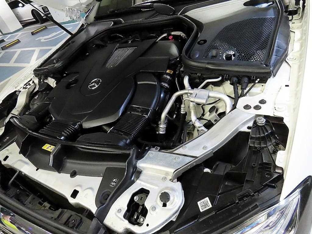 벤츠 E 클래스 E-클래스 W213 E400 4MATIC 익스클루시브 이미지 19