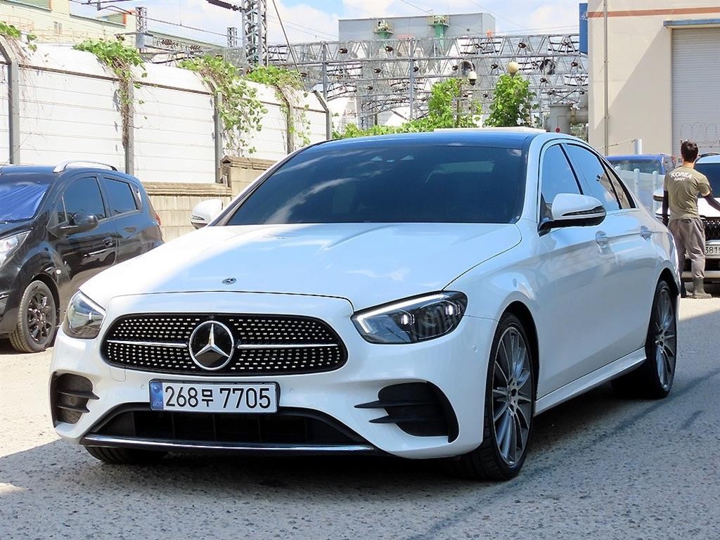 벤츠 E 클래스 E-클래스 W213 E350 4MATIC AMG LINE 이미지 2