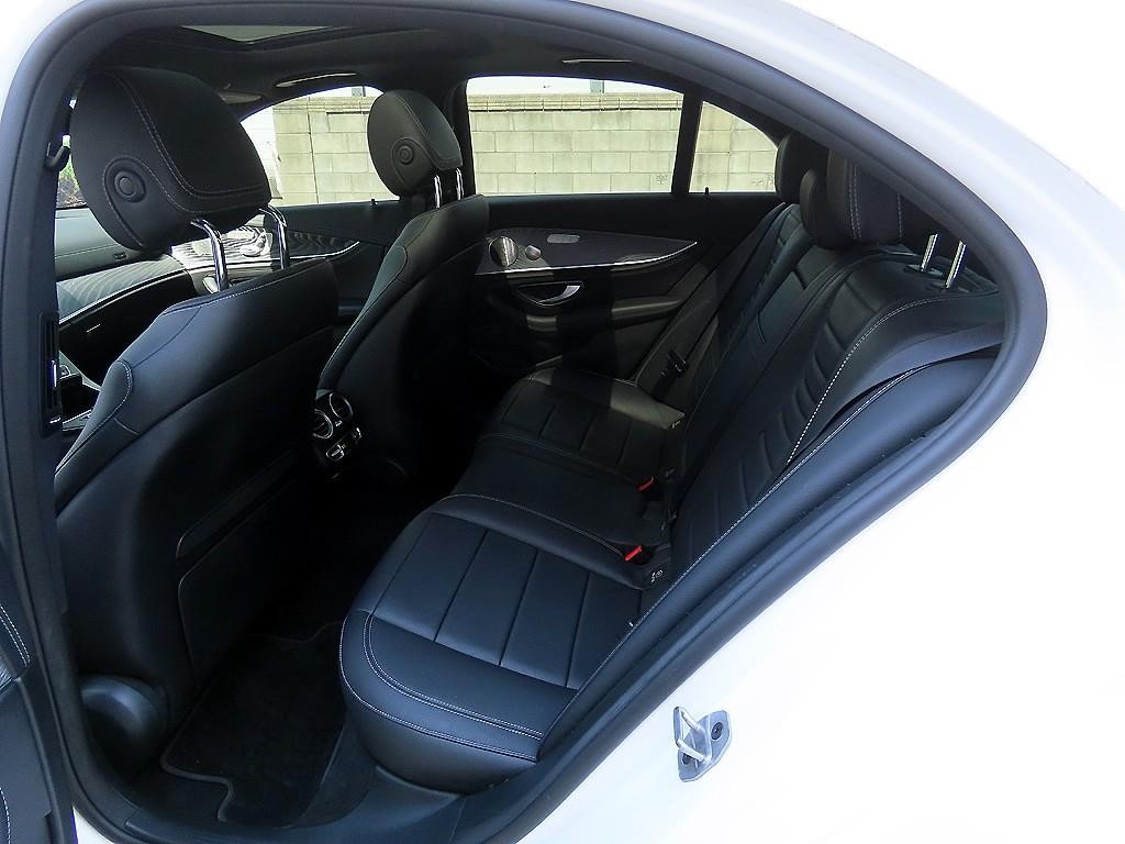 벤츠 E 클래스 E-클래스 W213 E350 4MATIC AMG LINE 이미지 6