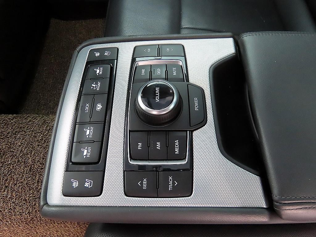 제네시스 G80 3.3 GDI AWD 프리미엄 럭셔리 이미지 15