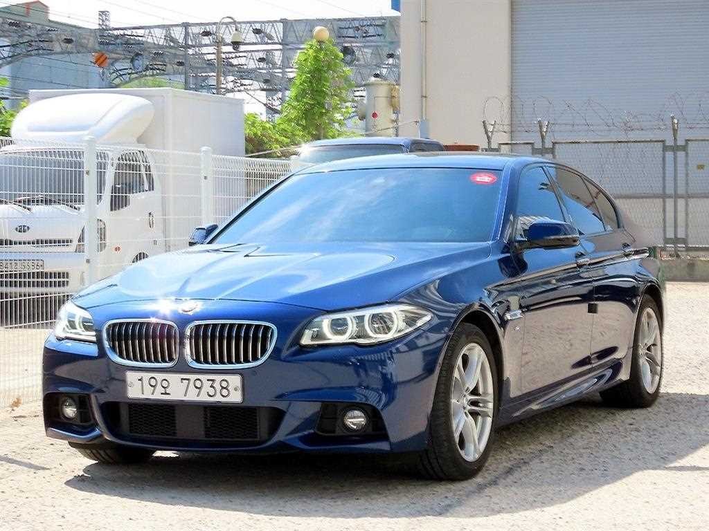 BMW 5시리즈 5시리즈 (F10) 520d M 에어로다이나믹 이미지 2