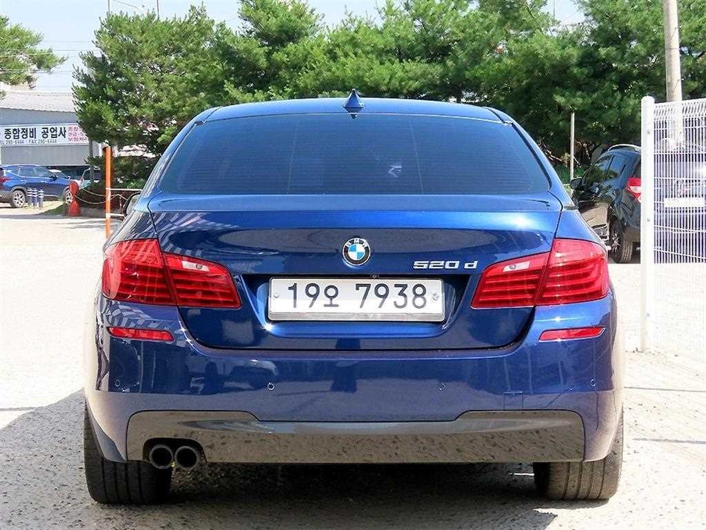 BMW 5시리즈 5시리즈 (F10) 520d M 에어로다이나믹 이미지 4