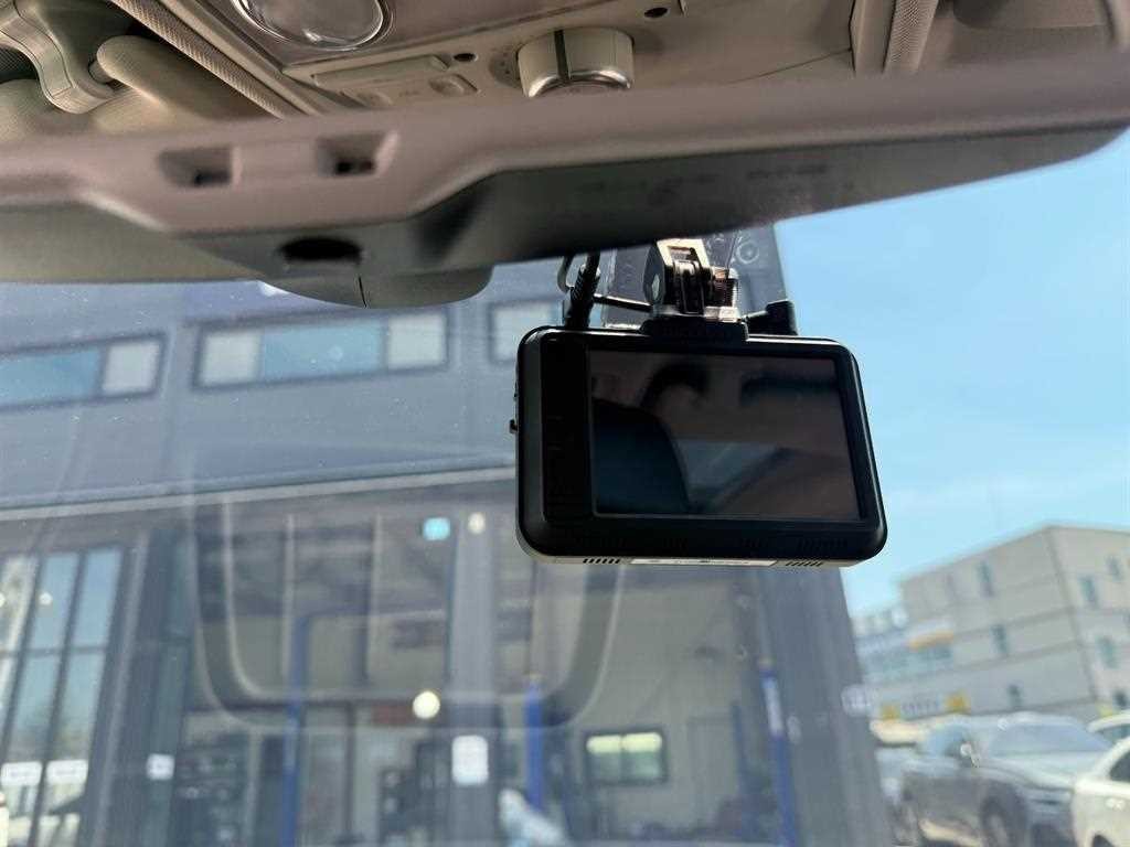 폭스바겐 티구안 뉴티구안 2.0 TDI 프리미엄 이미지 15