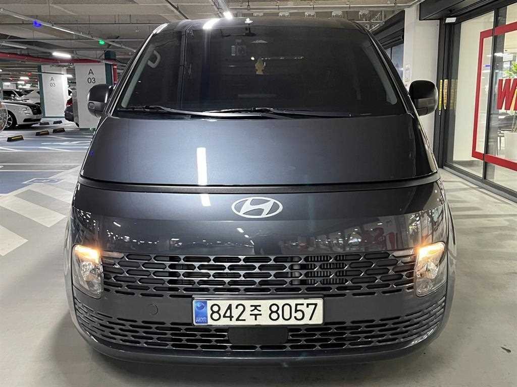 현대 스타리아 2WD 디젤 카고 스마트 3인승 이미지 2