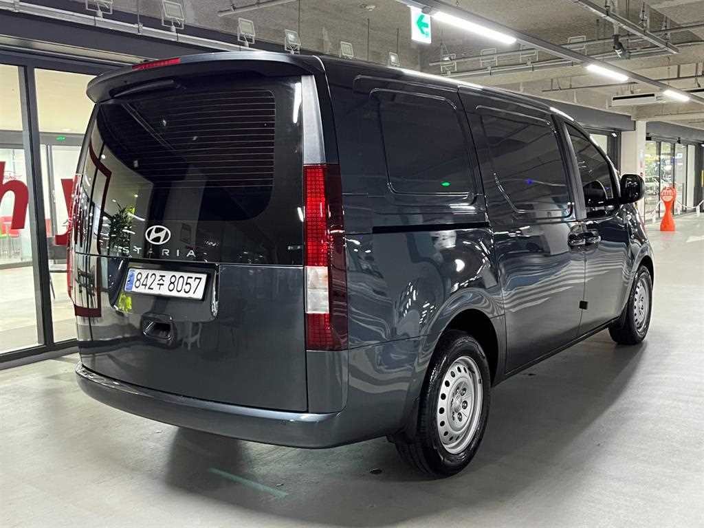 현대 스타리아 2WD 디젤 카고 스마트 3인승 이미지 4