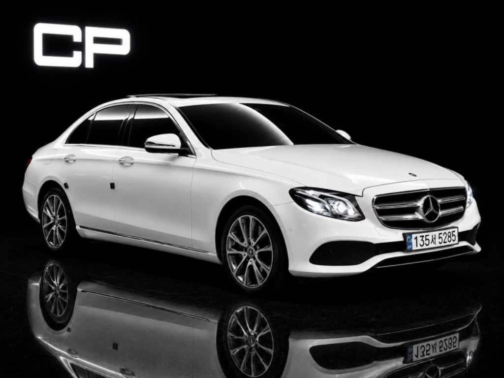 벤츠 E 클래스 E-클래스 W213 E300 4MATIC 아방가르드 이미지 1