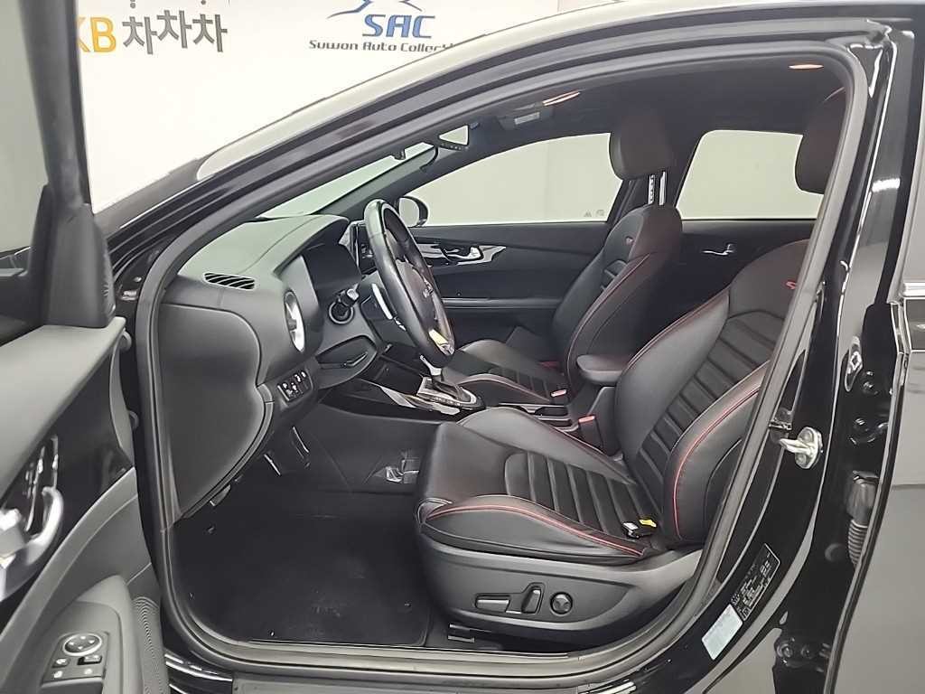 기아 K3 더뉴 K3 2세대 1.6 가솔린 터보 GT 5도어 시그니처 이미지 11