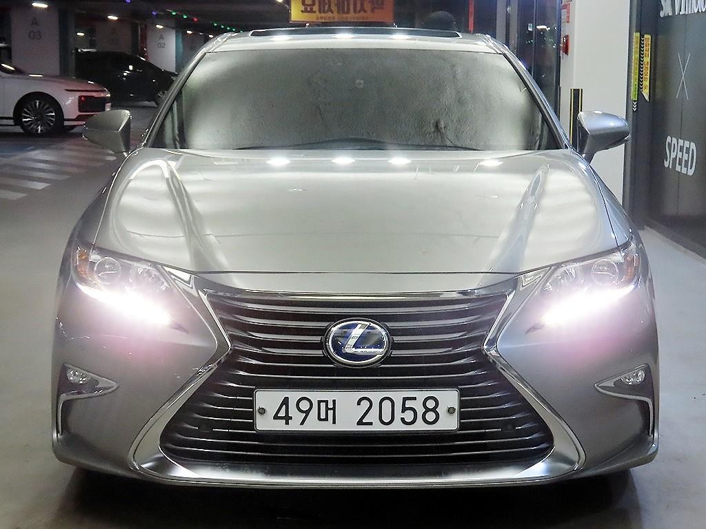 렉서스 ES 뉴ES300h 슈프림 이미지 2