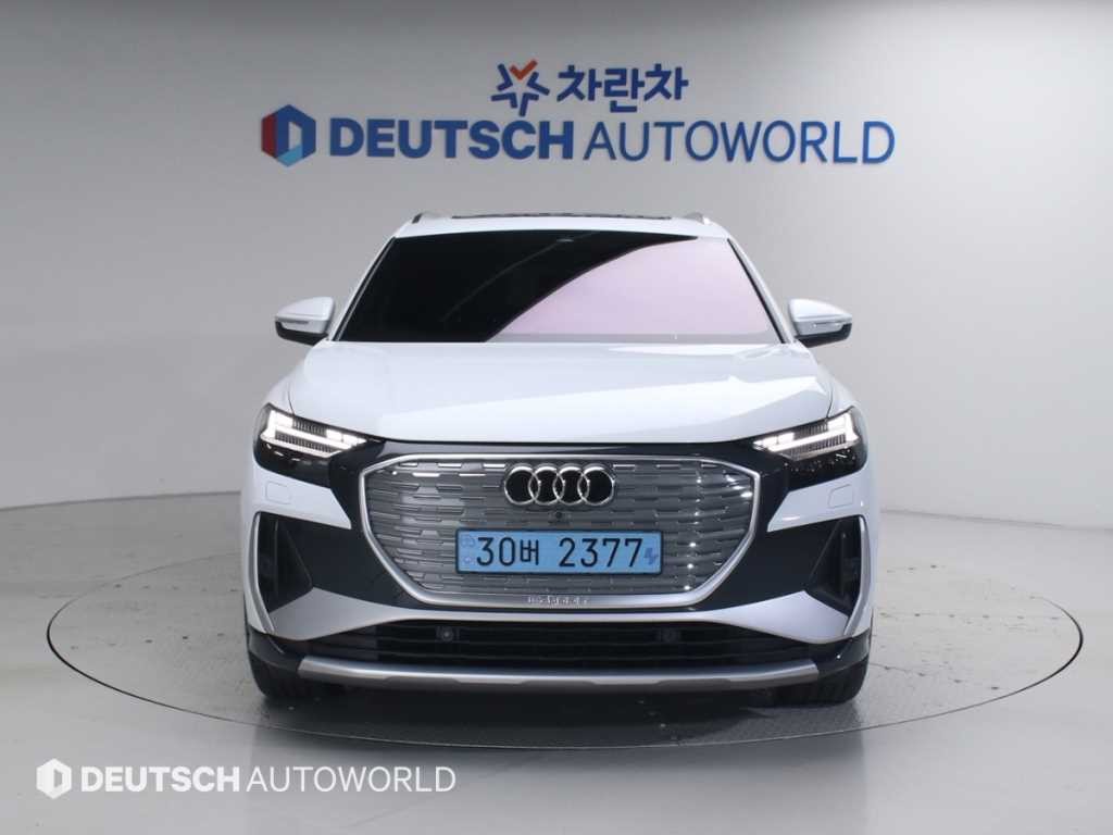 아우디 Q4 Q4 e-트론 45 프리미엄 이미지 3