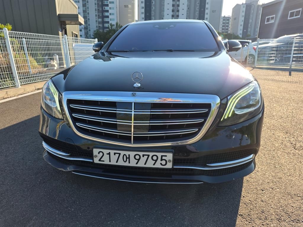 벤츠 S 클래스 S클래스-W222 S 400L d 4MATIC 이미지 1