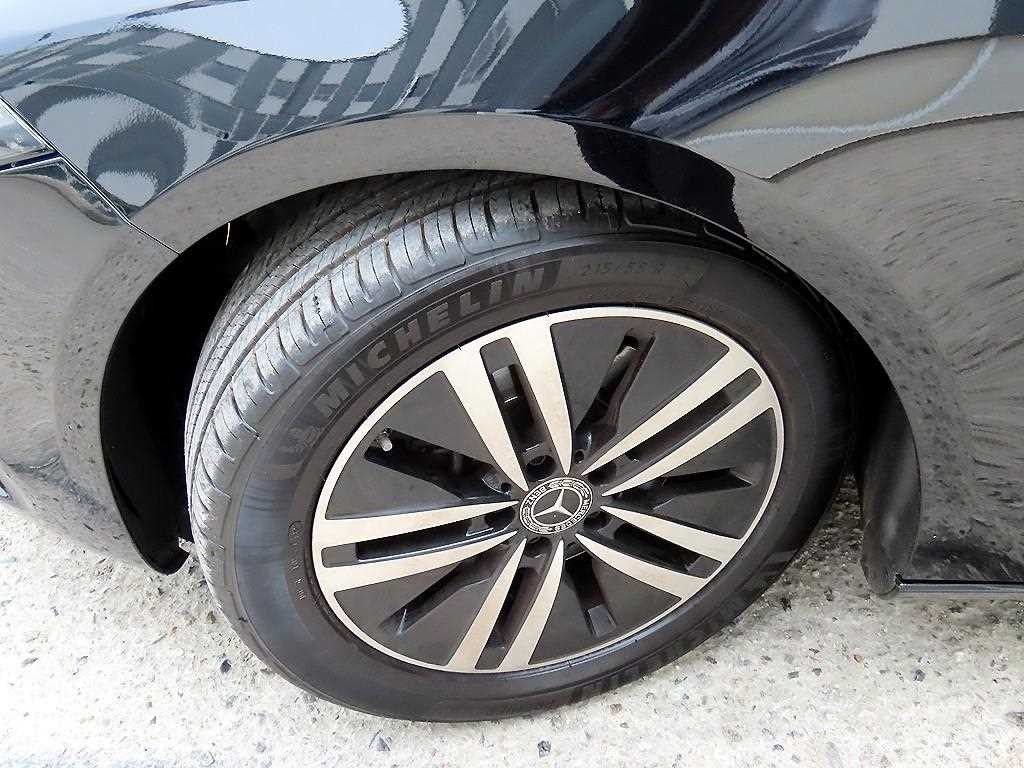 벤츠 A 클래스 A클래스 W177 A220 세단 이미지 17