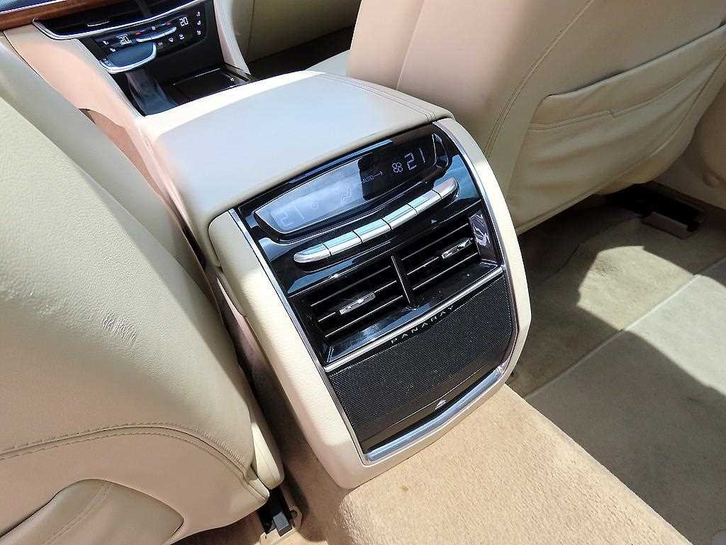 캐딜락 CT6 3.6 플래티넘 AWD 이미지 16
