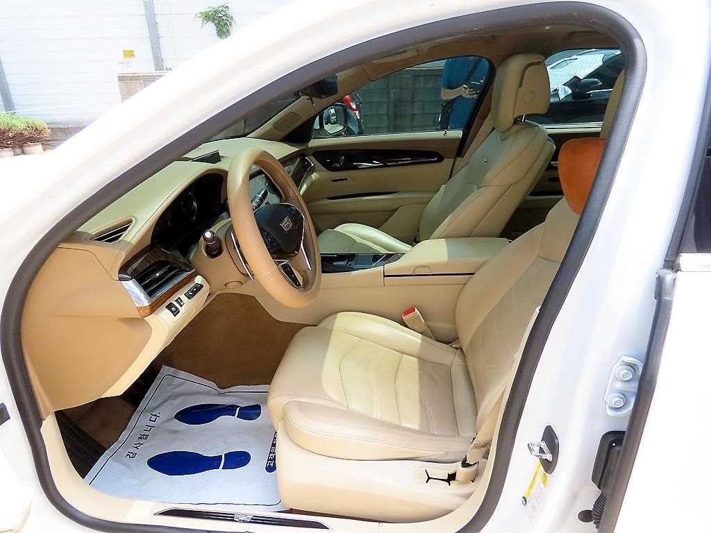 캐딜락 CT6 3.6 플래티넘 AWD 이미지 5