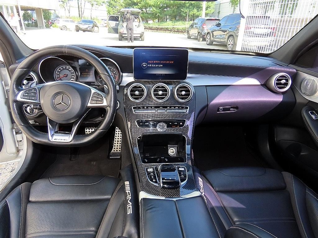 벤츠 C 클래스 C클래스 W205 C63 AMG 이미지 7