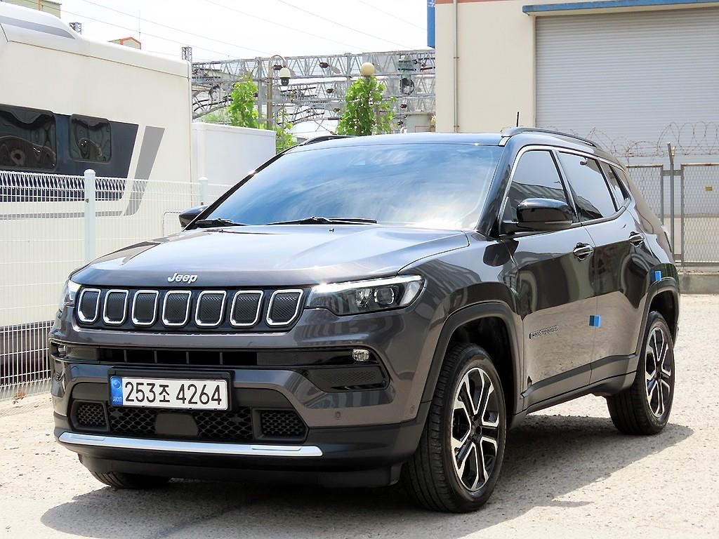 지프 컴패스 컴패스 2세대 2.4 AWD 리미티드 이미지 2