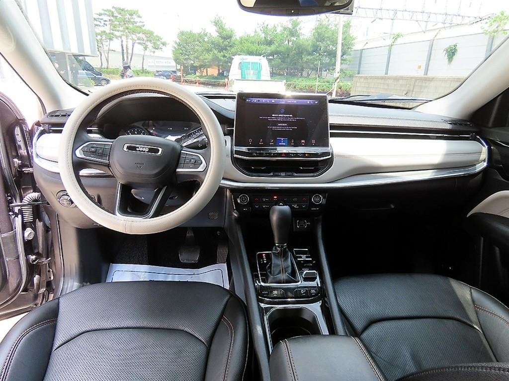 지프 컴패스 컴패스 2세대 2.4 AWD 리미티드 이미지 7