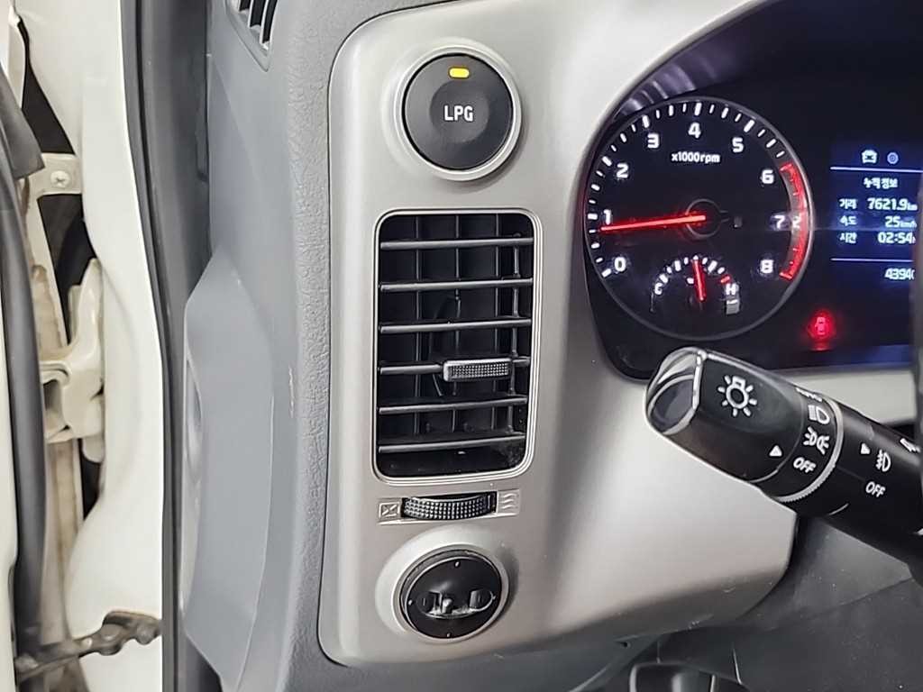 소형화물 카고(소형) [카고]더뉴봉고3 (LPG) 1.0톤/킹캡/초장축 GLS 이미지 13