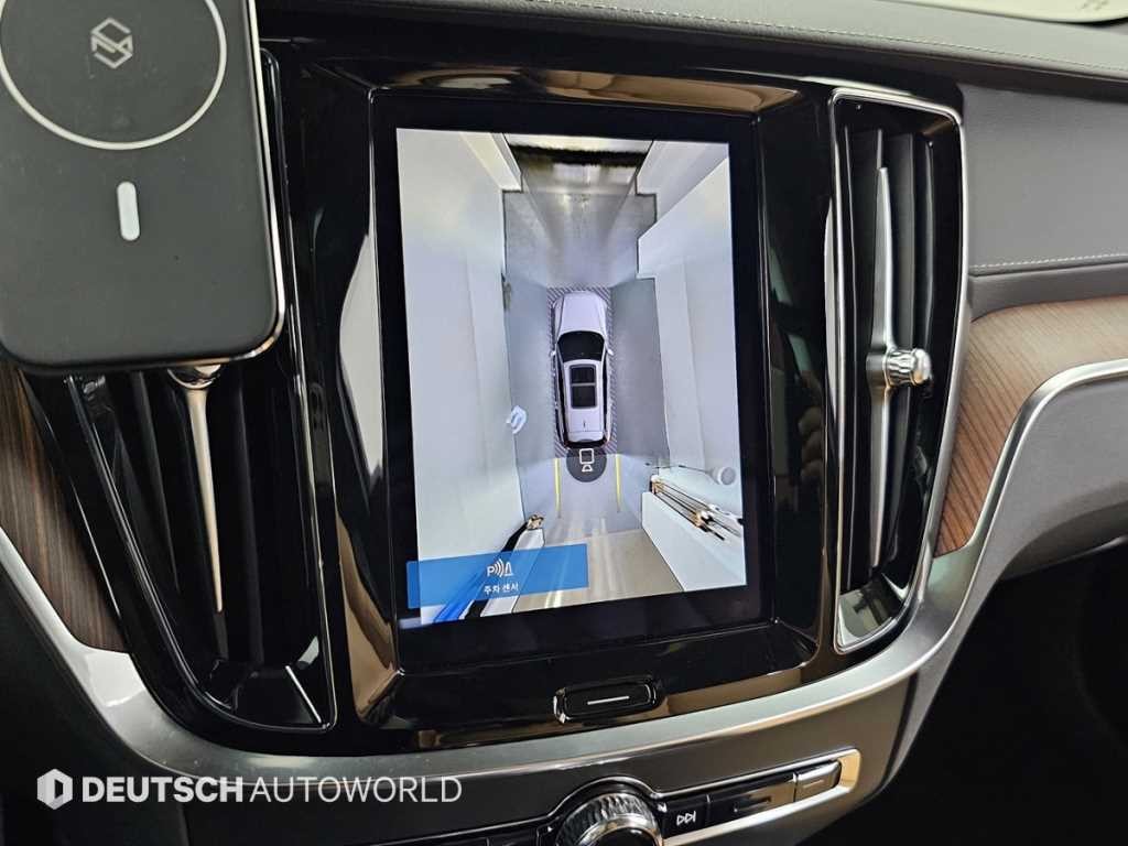 볼보 V60 V60 크로스 컨트리 2세대 2.0 B5 얼티메이트 AWD 이미지 15