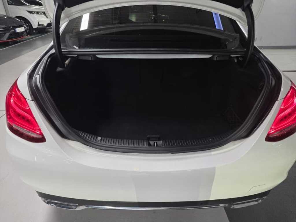 벤츠 C 클래스 C클래스 W205 C200 아방가르드 이미지 10